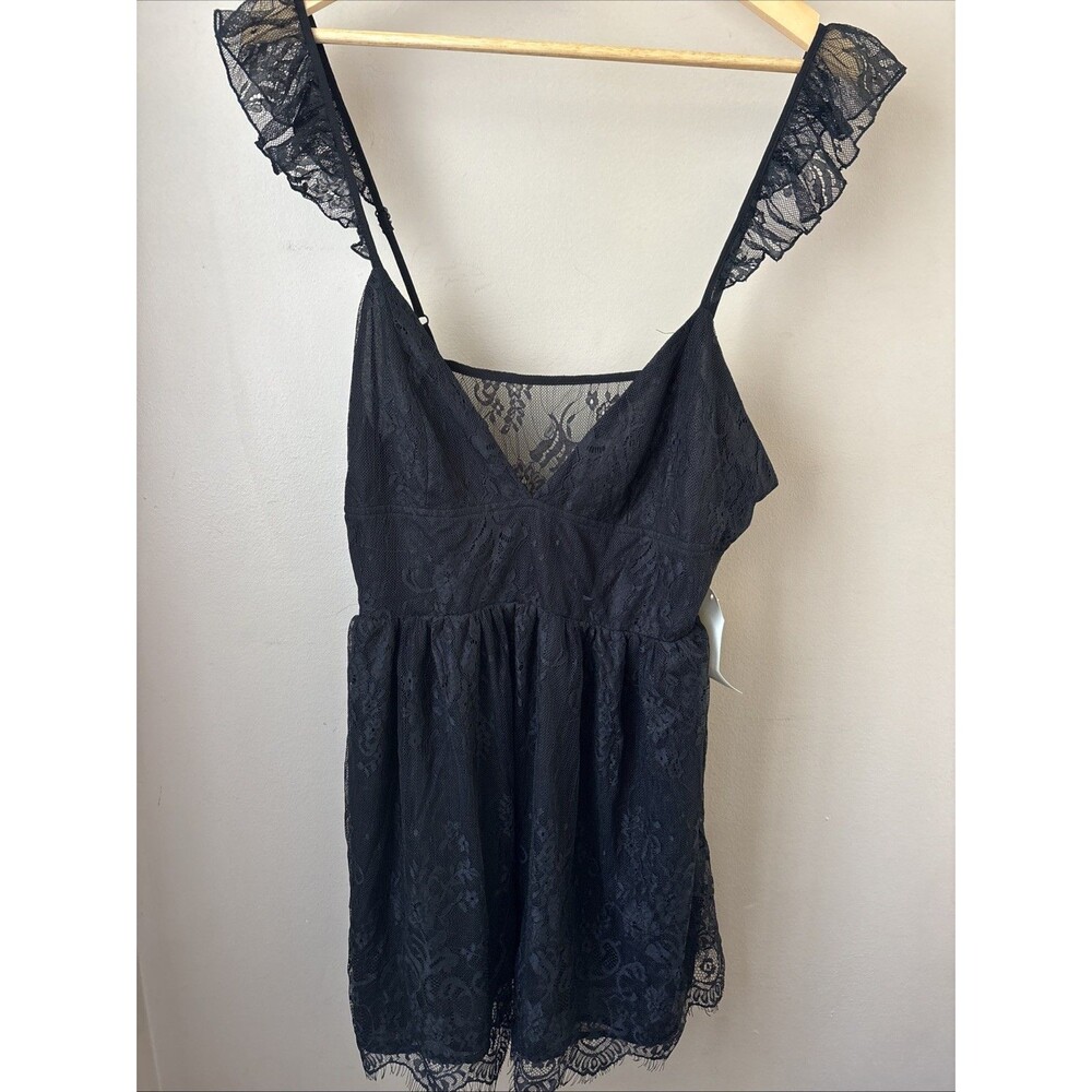 Tobi Black Lace Mini Dress Womens L NWT Ruffle Sleeve V Neck Fit Flare - Picture 1 of 10